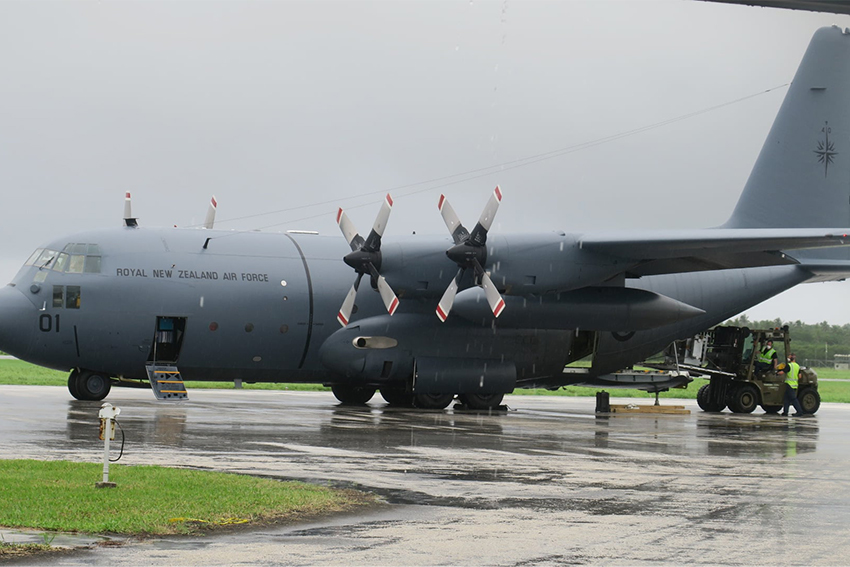 AUT equipment arrives to Tonga aboard a New Zealand Defence Force plane. Supplied: Ministry of Foreign Affairs and Trade. 